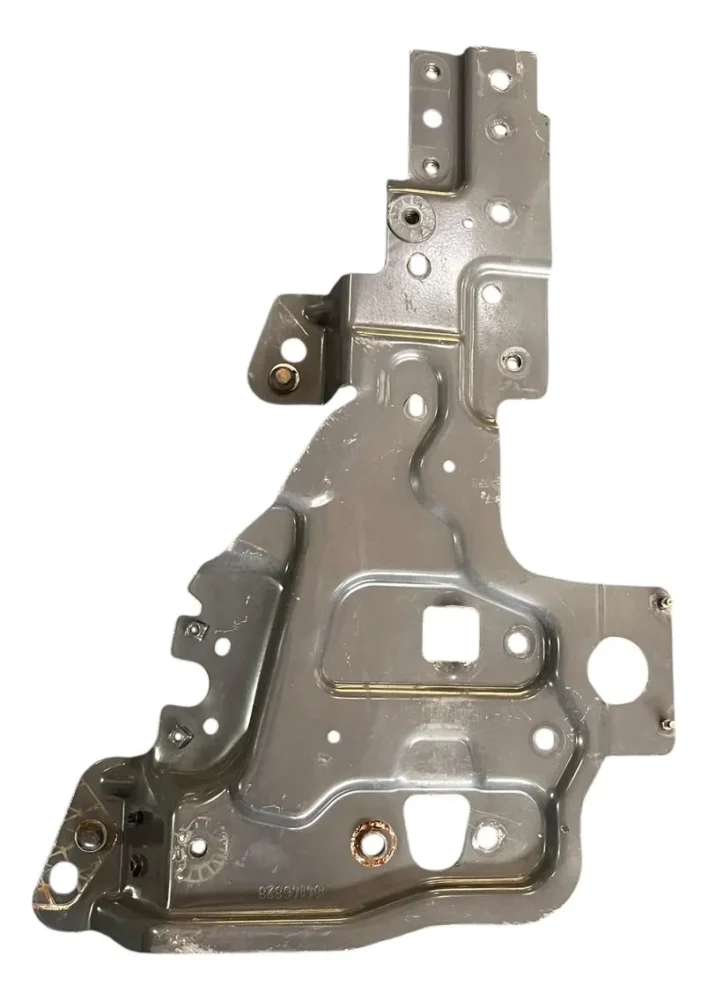 Suporte Superior Farol Volvo Fh Esquerdo 84146828