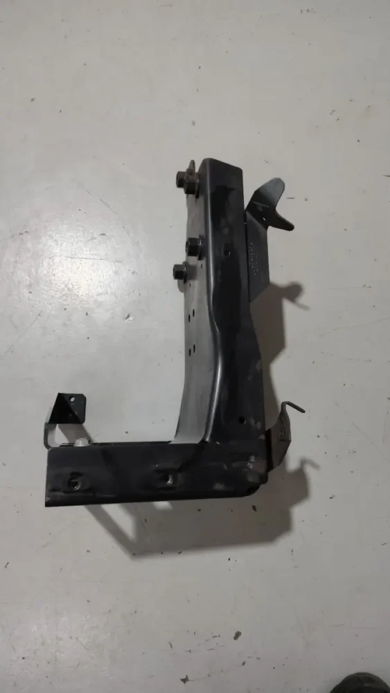 Suporte Inferior Estribo M.benz New Actros Lê A9616600130
